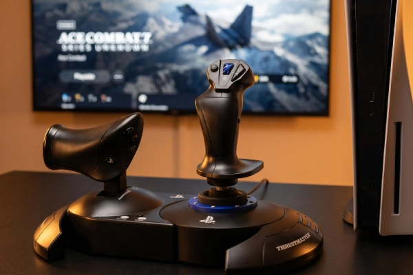 Thrustmaster T.Flight Hotas 4